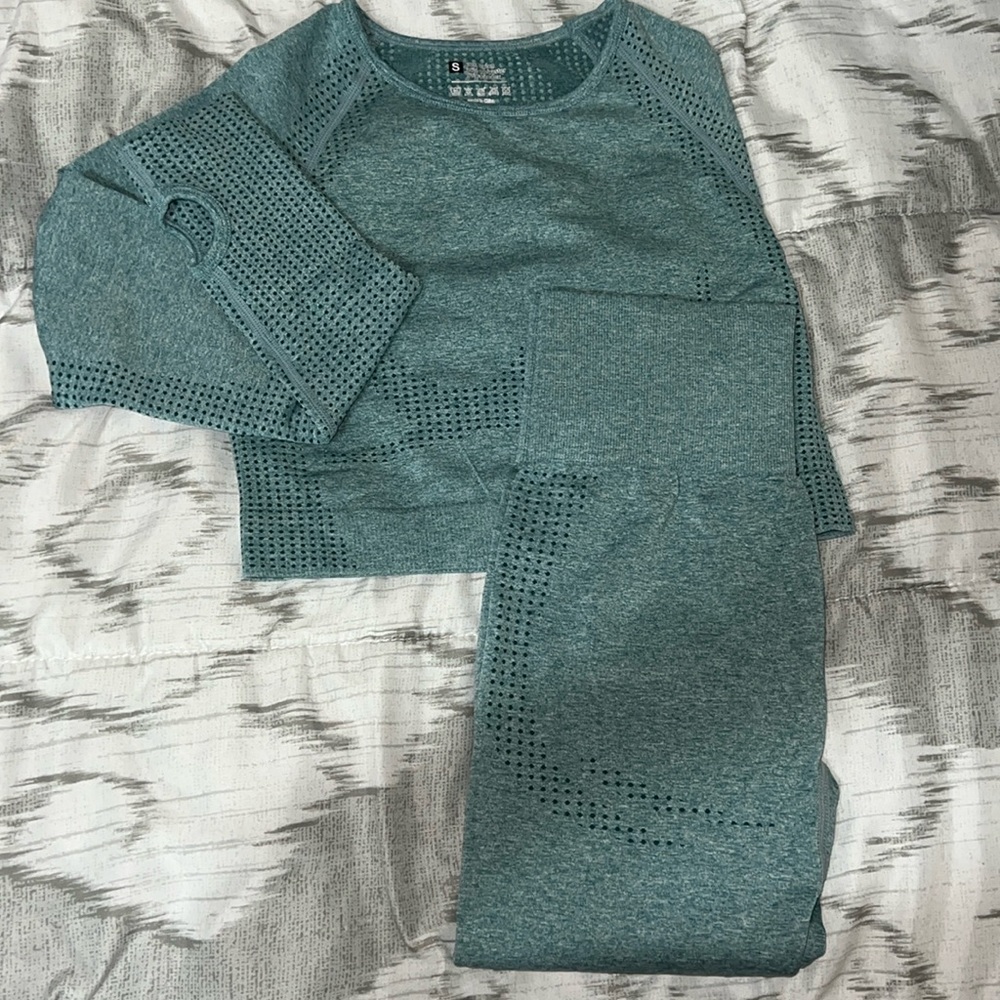 Solid Crop Long Sleeve Top & Leggings Set